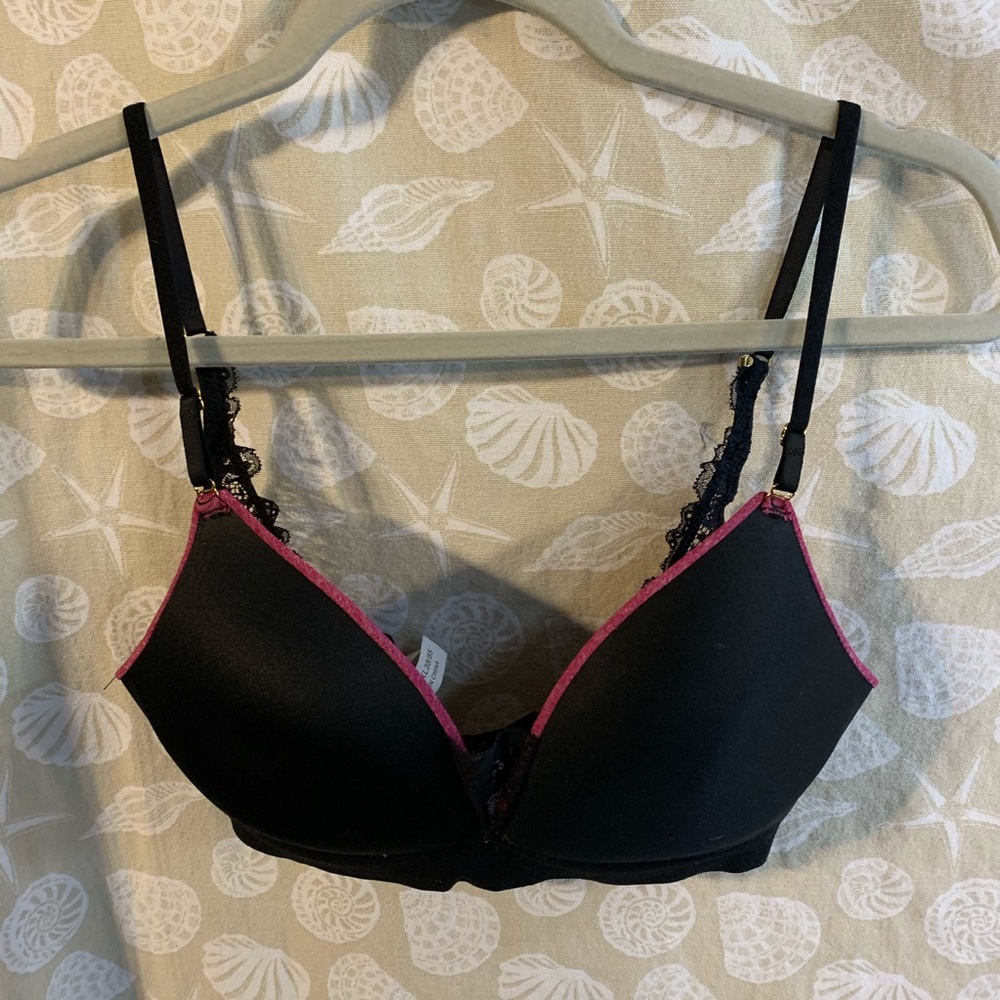 🛍Black unlined bra with lace backside